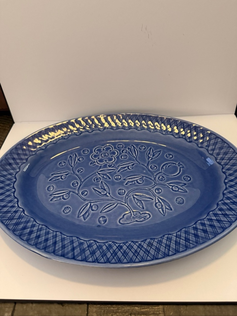 Ceramic serving platter, Edwin M. Knowles China Co., Yorktown pattern